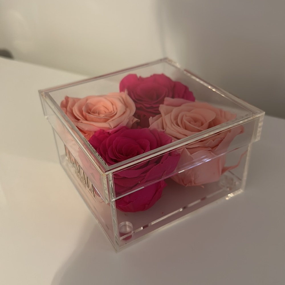 Eternal roses - Picture 2 of 4